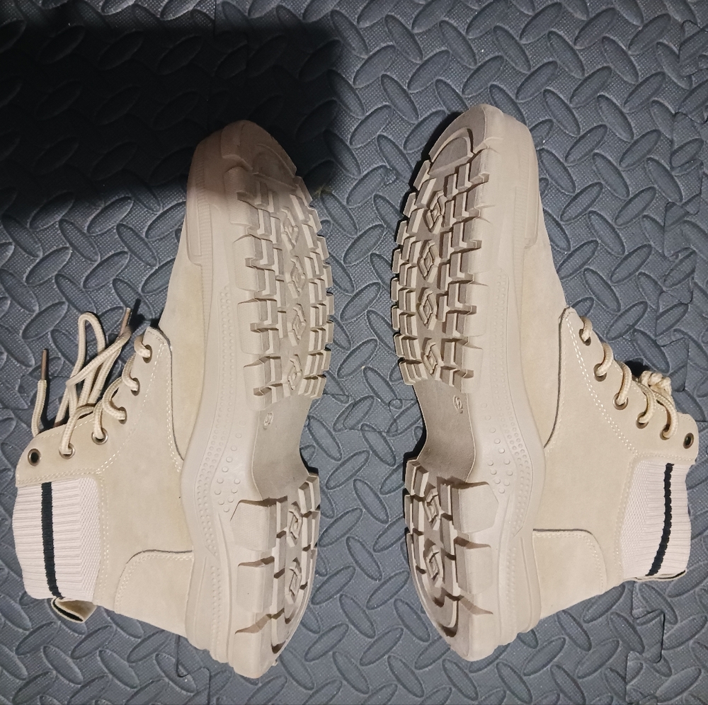 Men Fashion beige lace up Combat boots sneakers - Picture 5 of 10